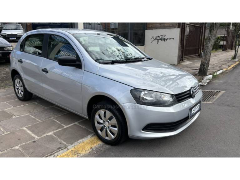 VOLKSWAGEN - GOL - 2014/2014 - Prata - R$ 34.950,00