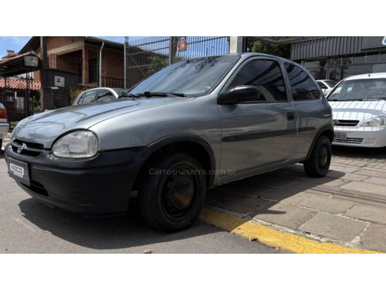 CHEVROLET - CORSA - 1997/1997 - Cinza - R$ 12.950,00