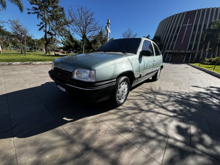 CHEVROLET - KADETT - 1992/1992 - Verde - R$ 16.950,00