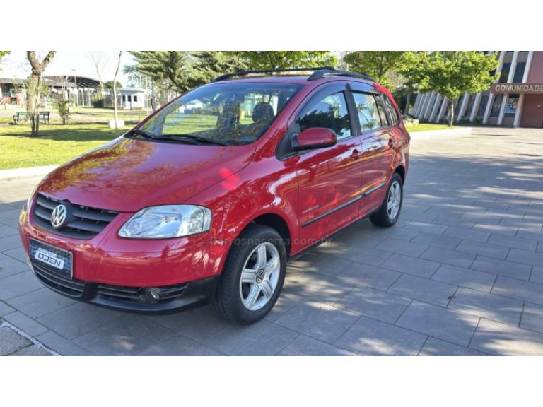 VOLKSWAGEN - SPACEFOX - 2007/2007 - Vermelha - R$ 26.950,00