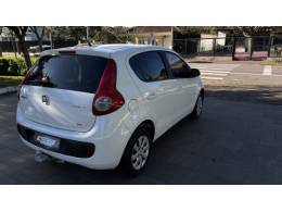 FIAT - PALIO - 2015/2015 - Branca - R$ 36.950,00