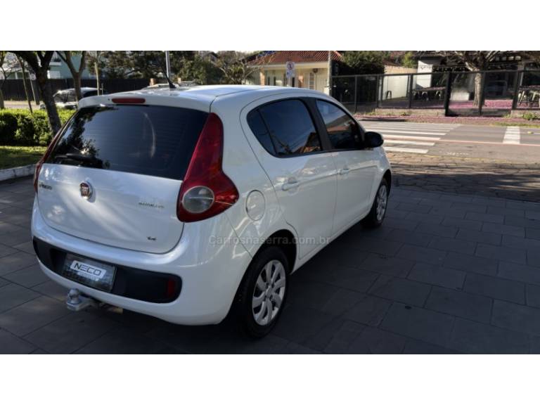 FIAT - PALIO - 2015/2015 - Branca - R$ 36.950,00