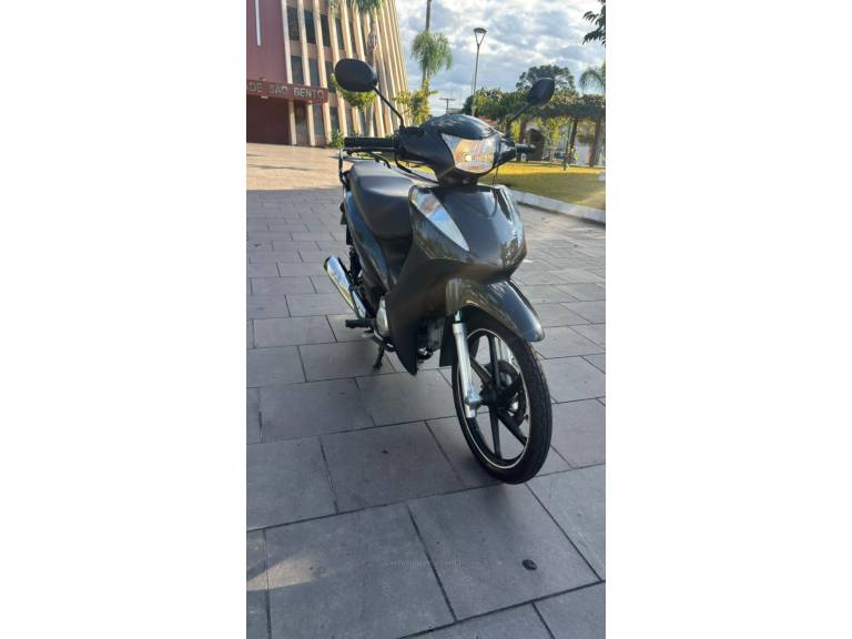 HONDA - BIZ 125 - 2012/2012 - Cinza - R$ 11.950,00