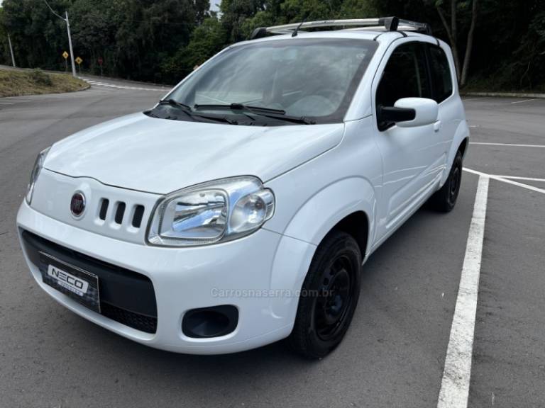 FIAT - UNO - 2015/2015 - Branca - R$ 29.950,00