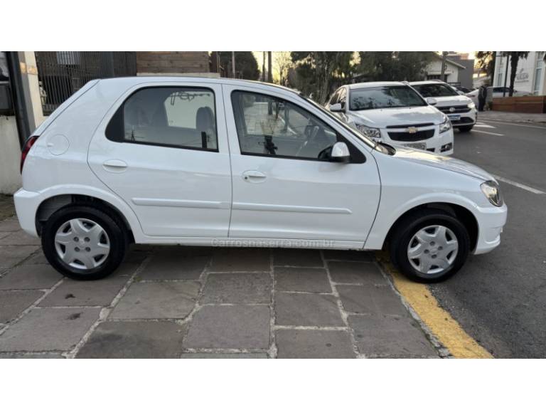 CHEVROLET - CELTA - 2013/2013 - Branca - R$ 33.950,00