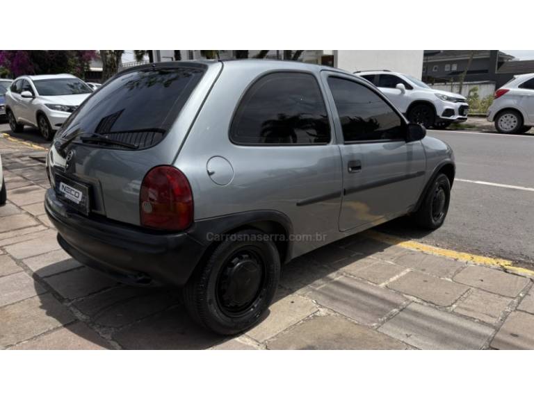 CHEVROLET - CORSA - 1997/1997 - Cinza - R$ 12.950,00