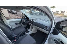 VOLKSWAGEN - UP - 2019/2019 - Branca - R$ 57.950,00