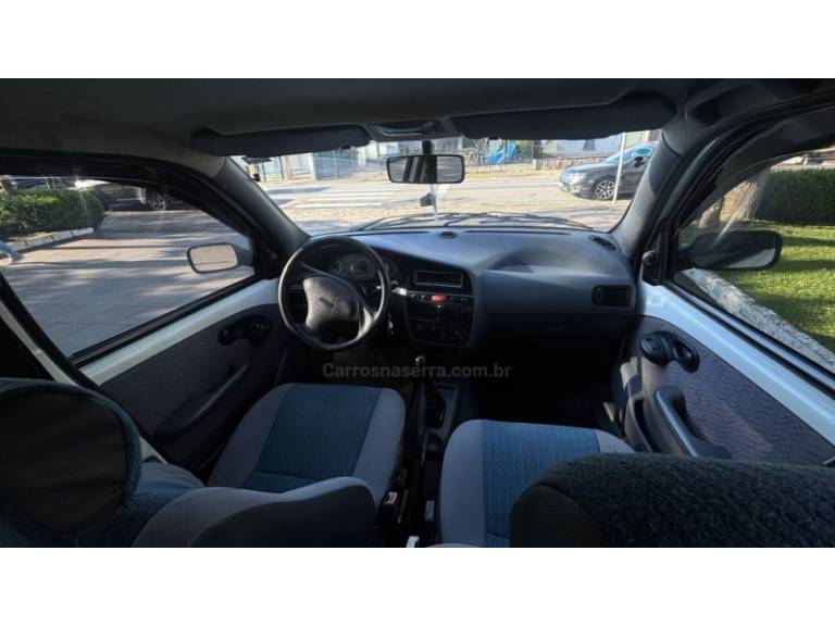 FIAT - PALIO - 2000/2000 - Branca - R$ 15.950,00