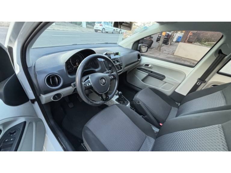 VOLKSWAGEN - UP - 2019/2019 - Branca - R$ 57.950,00
