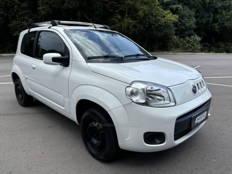 FIAT - UNO - 2015/2015 - Branca - R$ 29.950,00