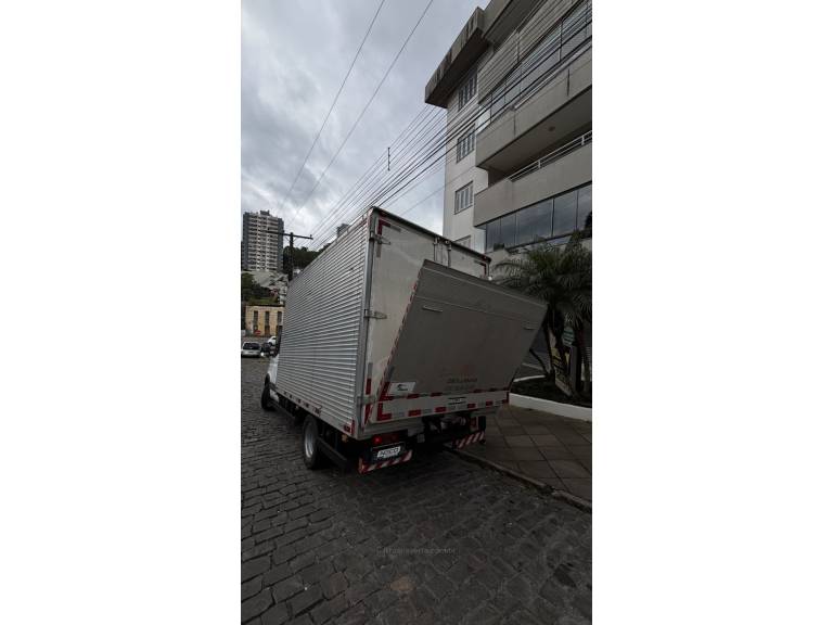 IVECO - DAILY - 2009/2009 - Branca - R$ 119.950,00
