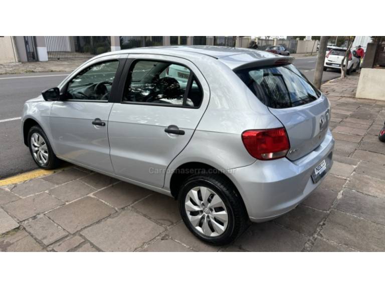 VOLKSWAGEN - GOL - 2014/2014 - Prata - R$ 34.950,00