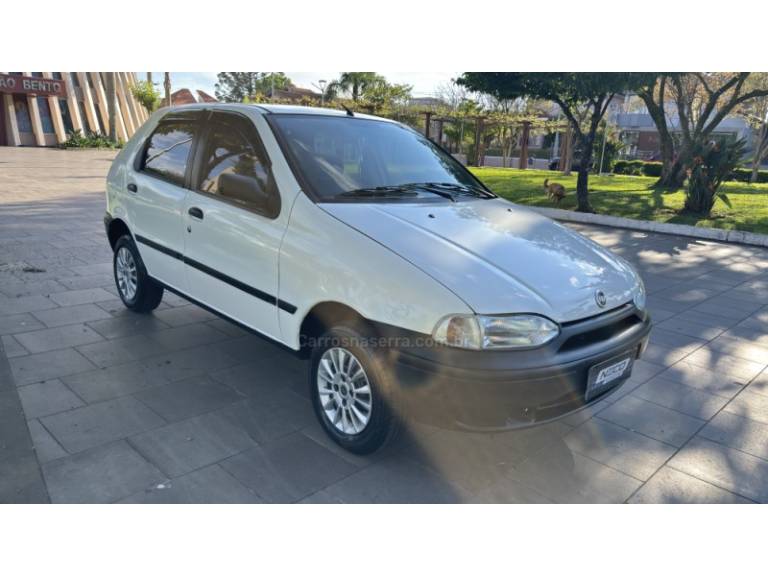 FIAT - PALIO - 2000/2000 - Branca - R$ 15.950,00