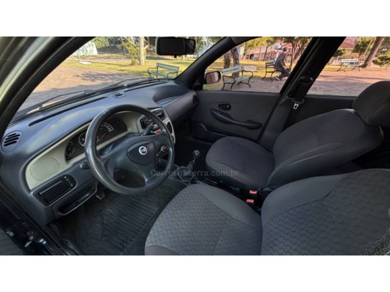 FIAT - PALIO - 2003/2000 - Azul - R$ 22.950,00