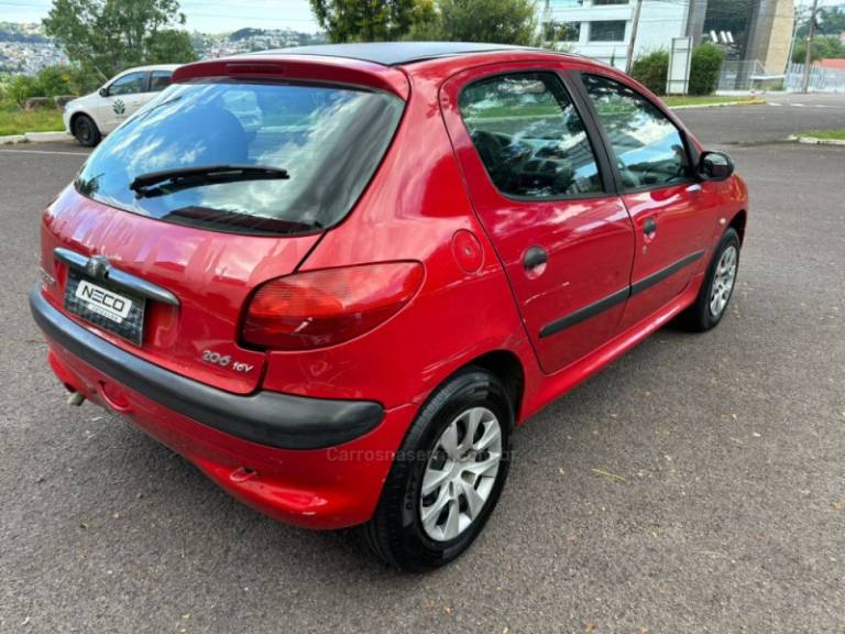 PEUGEOT - 206 - 2003/2003 - Vermelha - R$ 6.950,00