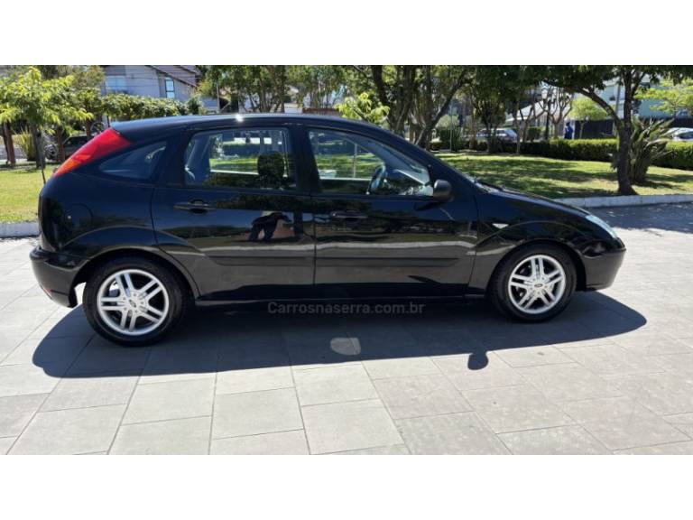 FORD - FOCUS - 2009/2009 - Azul - R$ 29.950,00