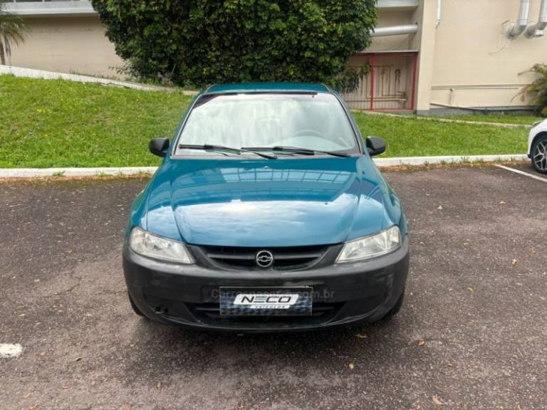 CHEVROLET - CELTA - 2001/2001 - Verde - R$ 13.950,00