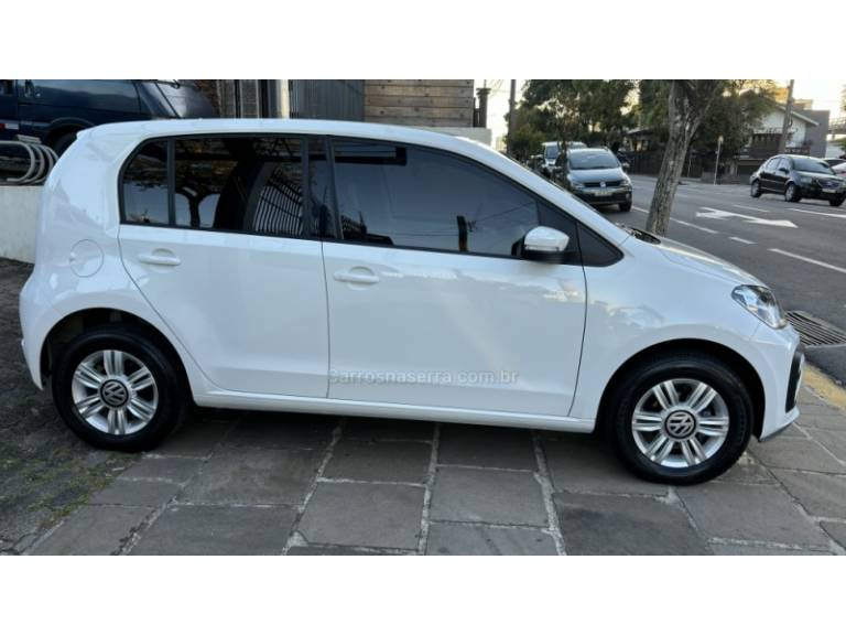 VOLKSWAGEN - UP - 2019/2019 - Branca - R$ 57.950,00