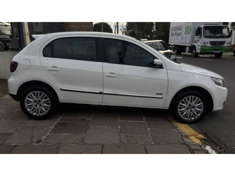 VOLKSWAGEN - GOL - 2011/2011 - Branca - R$ 33.950,00