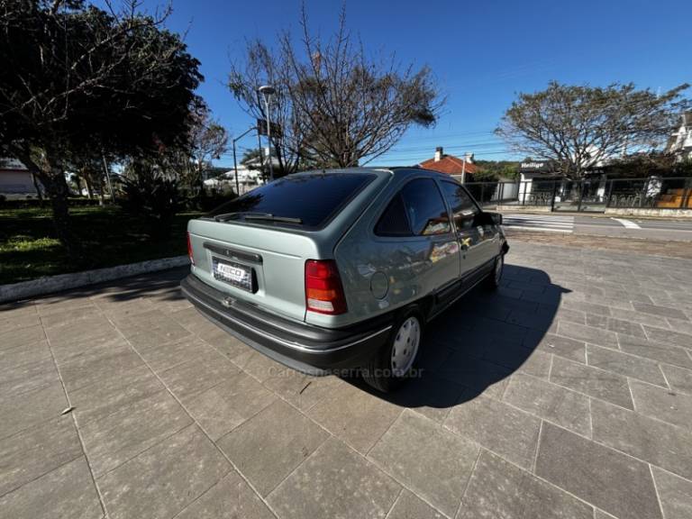 CHEVROLET - KADETT - 1992/1992 - Verde - R$ 16.950,00