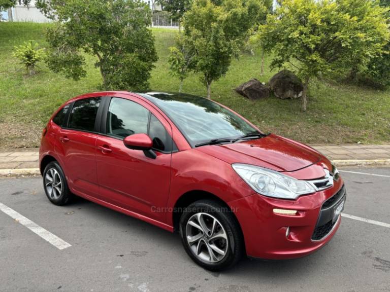 CITROËN - C3 - 2016/2016 - Vermelha - R$ 41.950,00