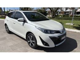 TOYOTA - YARIS - 2021/2021 - Branca - R$ 94.950,00