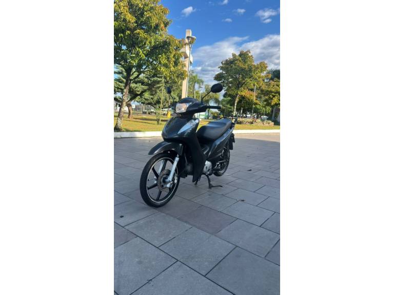 HONDA - BIZ 125 - 2012/2012 - Cinza - R$ 11.950,00