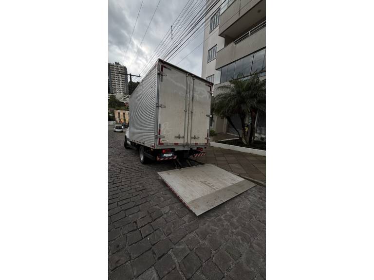 IVECO - DAILY - 2009/2009 - Branca - R$ 119.950,00