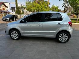 VOLKSWAGEN - FOX - 2014/2014 - Prata - R$ 41.950,00