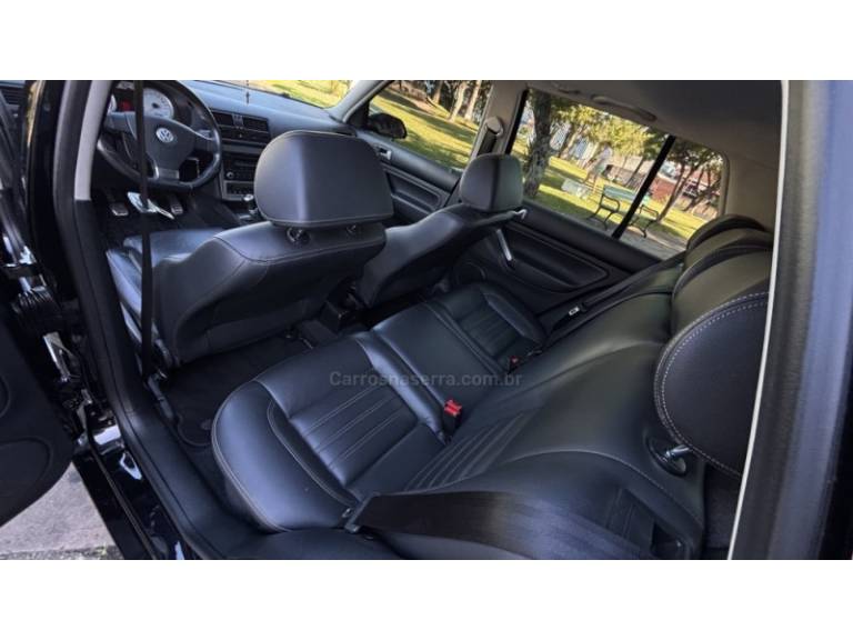 VOLKSWAGEN - GOLF - 2012/2012 - Preta - R$ 59.950,00