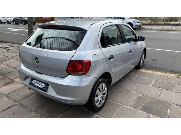 VOLKSWAGEN - GOL - 2014/2014 - Prata - R$ 34.950,00