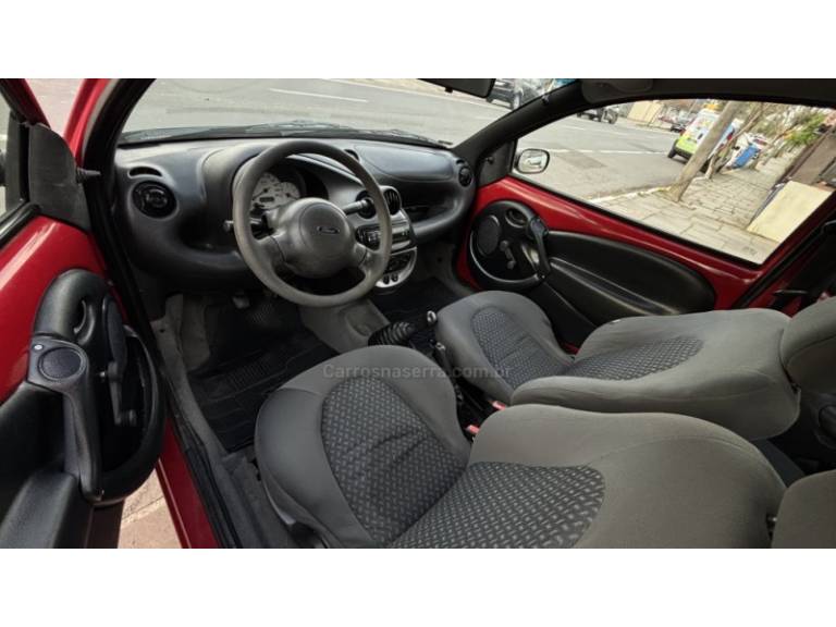 FORD - KA - 2004/2004 - Vermelha - R$ 15.950,00