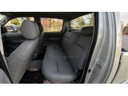 TOYOTA - HILUX - 2006/2006 - Prata - R$ 99.950,00