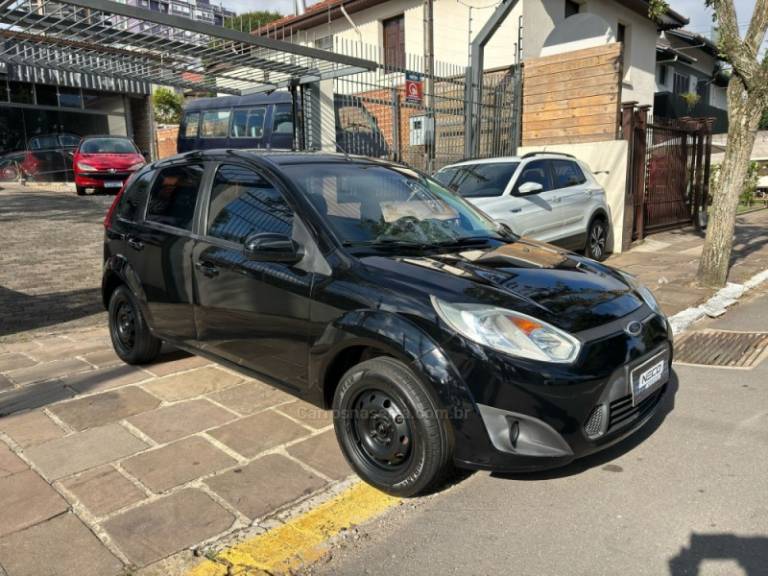 FORD - FIESTA - 2014/2014 - Preta - R$ 30.950,00