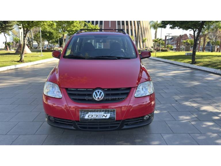 VOLKSWAGEN - SPACEFOX - 2007/2007 - Vermelha - R$ 26.950,00