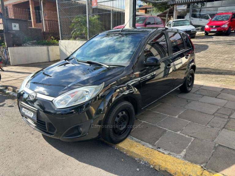 FORD - FIESTA - 2014/2014 - Preta - R$ 30.950,00