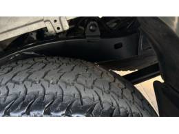 TOYOTA - HILUX - 2006/2006 - Prata - R$ 99.950,00