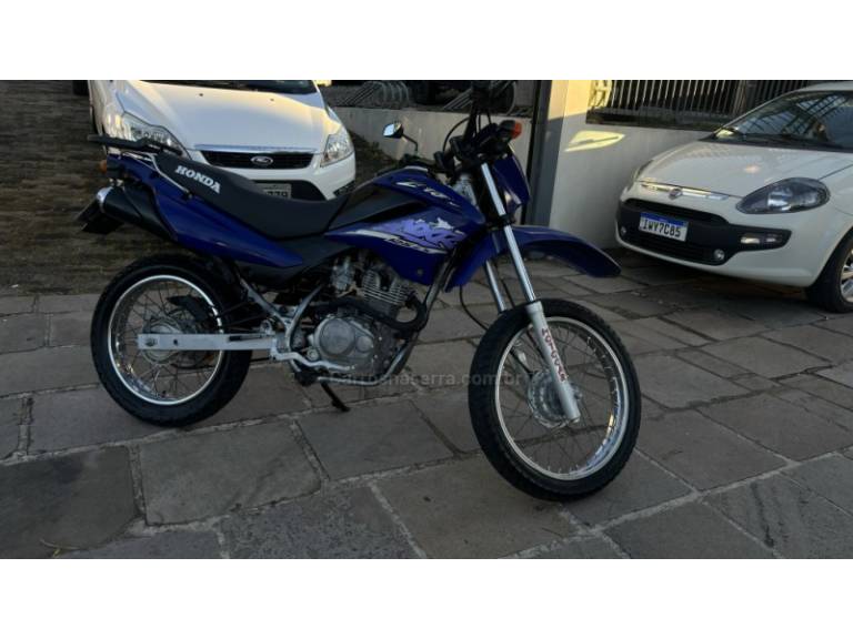 HONDA - NXR 125 - 2004/2004 - Azul - R$ 7.950,00