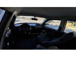 VOLKSWAGEN - GOL - 2004/2004 - Branca - R$ 17.950,00
