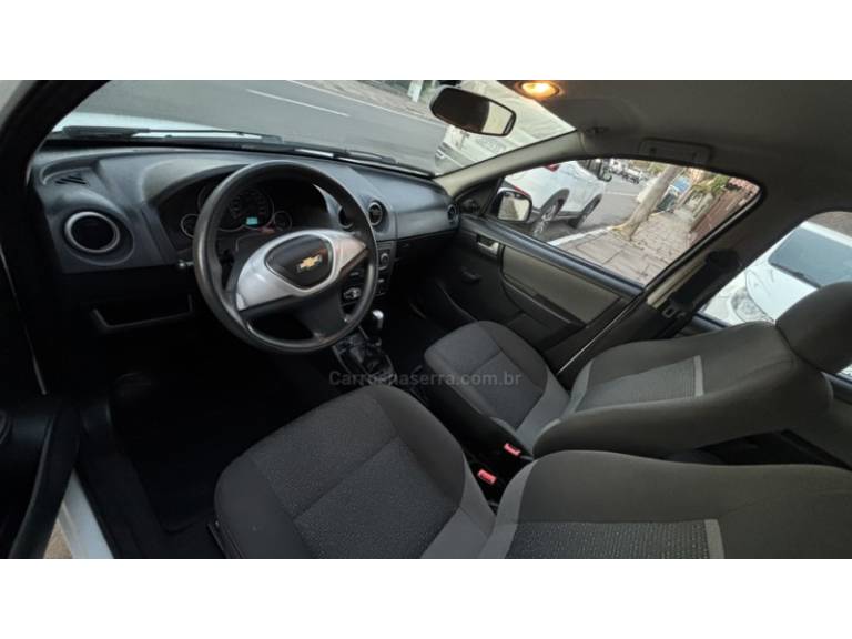 CHEVROLET - CELTA - 2013/2013 - Branca - R$ 33.950,00