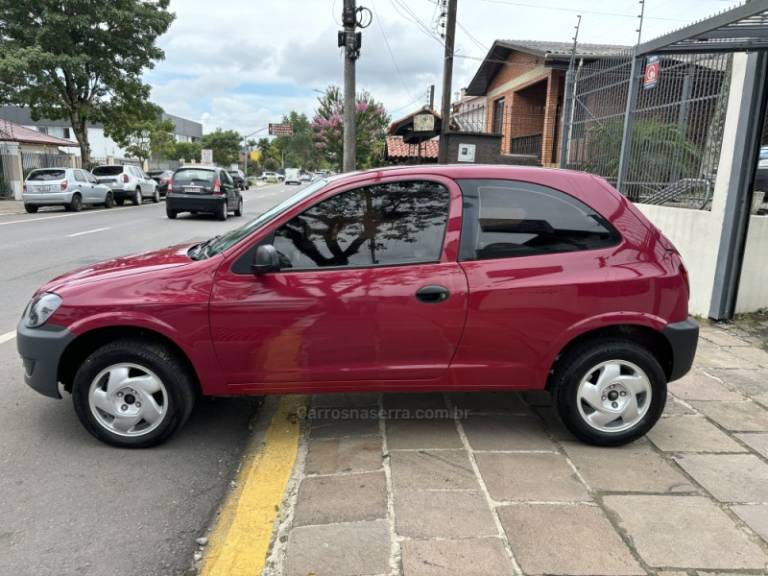 CHEVROLET - CELTA - 2010/2010 - Vermelha - R$ 22.950,00